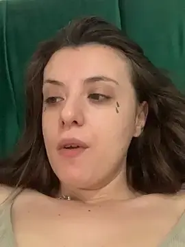 Bunnythetailor  live sex cam