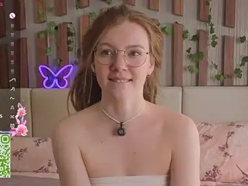 Lyra_thenymph  live sex cam