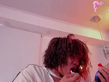 Mia_rouxx1  live sex cam