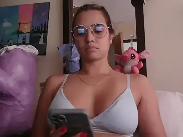 Trianabell  live sex cam