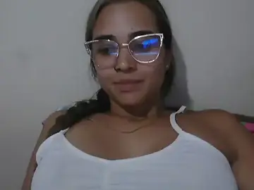 Trianabell  live sex cam