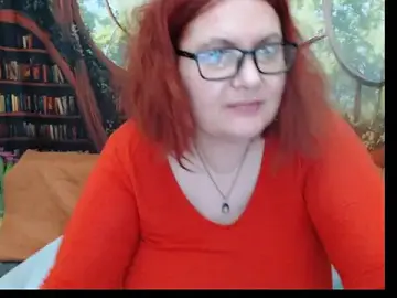 PlayfullMature  live sex cam