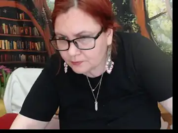 PlayfullMature  live sex cam