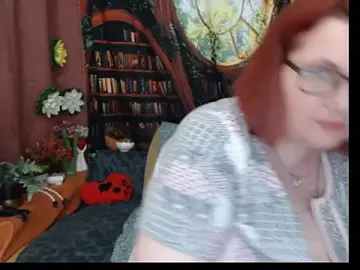 PlayfullMature  live sex cam