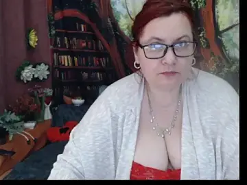 PlayfullMature  live sex cam