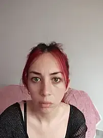 SaraFuego  live sex cam