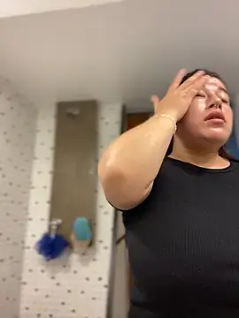 Tokio_Sakura  live sex cam