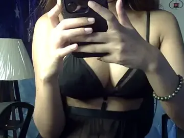 Aaliiyaa  live sex cam