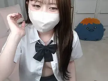 Non_18  live sex cam