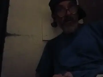 Tonelocc60  live sex cam