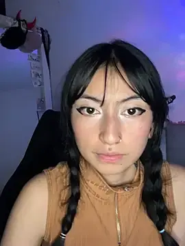 Any_Roussee  live sex cam