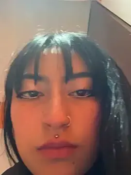 Any_Roussee  live sex cam
