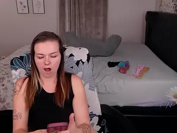 DaisieMaeXO  live sex cam