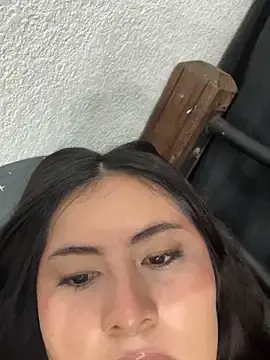 Edalyn29  live sex cam