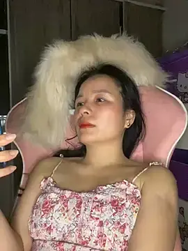 Ivy_Trix2  live sex cam