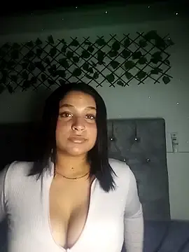 Layla_diamond18  live sex cam