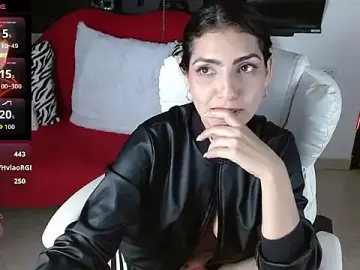 LunaSub69_  live sex cam