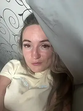 Lunar_silk  live sex cam