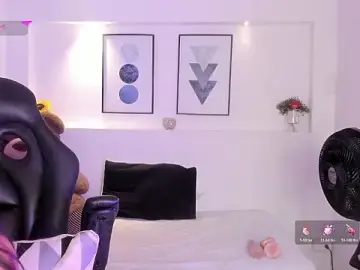 Ashley_Evans18  live sex cam