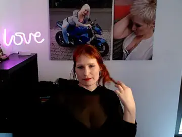 GileraBabe  live sex cam