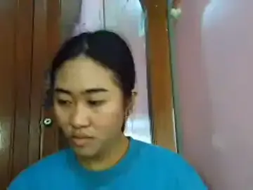 IndiraBrieger  live sex cam