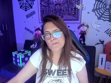 Ivette_Shaira  live sex cam