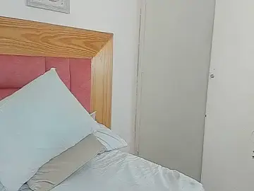 KimmyBellari  live sex cam
