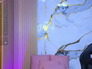 Maile_Tay  live sex cam