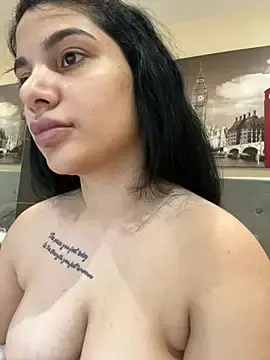 Samira30  live sex cam