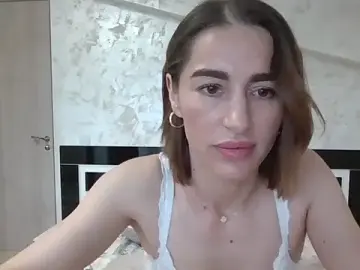 Ela352342  live sex cam