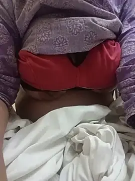 Ruhi84122  live sex cam