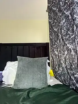 Sexy_barb2  live sex cam