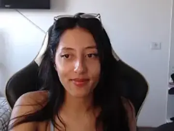 Babygirlfree  live sex cam