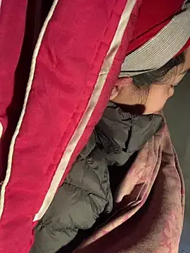 Hinicky-0  live sex cam