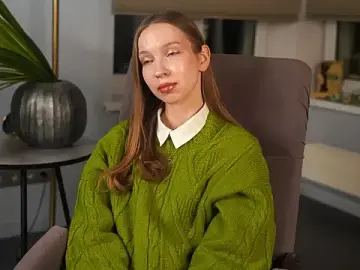 AriannaCheeves  live sex cam