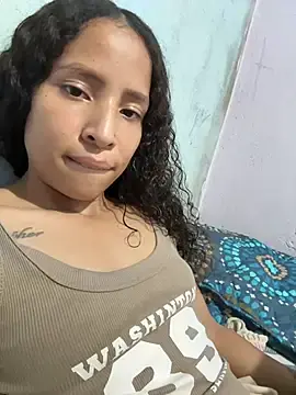 Kaim15  live sex cam