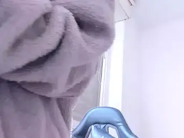 SophieLennox  live sex cam