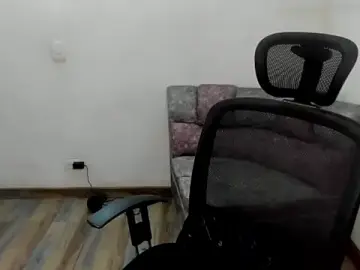 Candy__Girll18  live sex cam