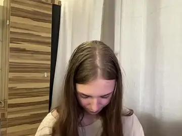 Clara_kitty  live sex cam