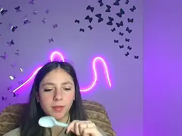 KissMeJulia  live sex cam