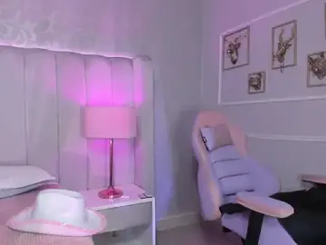 MadeleynRose  live sex cam