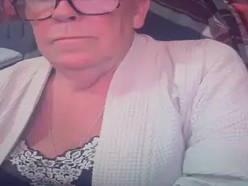 Playful_MILF_Demi  live sex cam