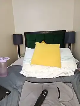 RichPussy1818  live sex cam