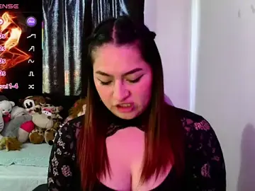 Lucycherry__  live sex cam