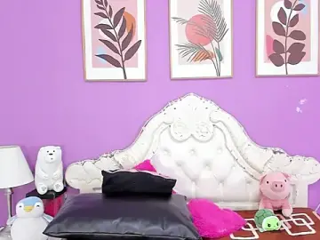 AlanaJones1  live sex cam