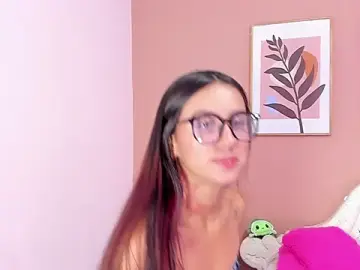 AlanaJones1  live sex cam