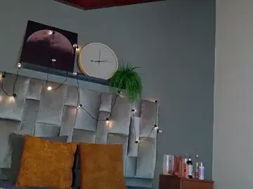 LiaaMoretti__  live sex cam