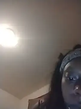 Pettiebarbiedoll  live sex cam