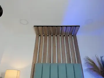 AriMoonn_  live sex cam