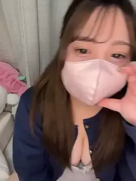 Chua-chan  live sex cam